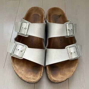 WOMAM’S BIRKENSTOCK